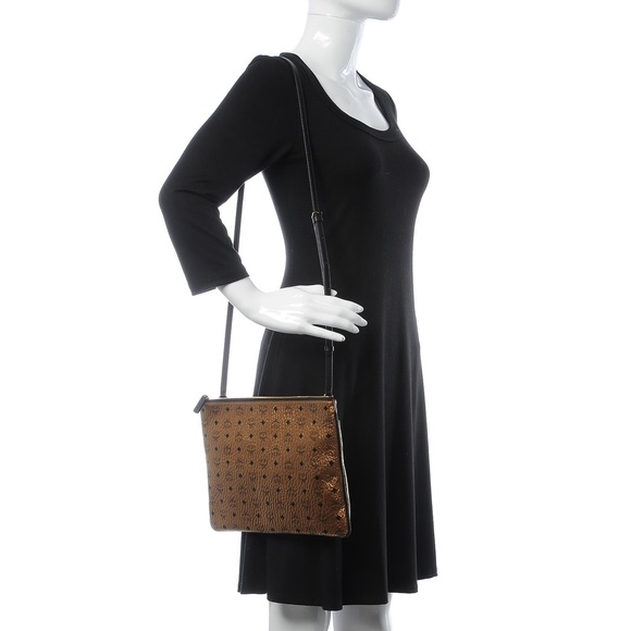 Mcm Metallic Visetos Medium Crossbody - Picture 7 of 7